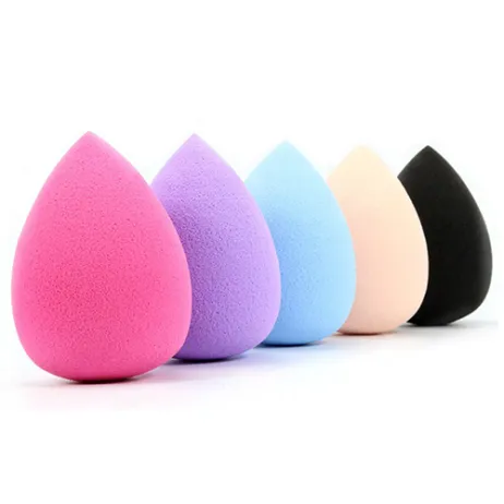 Beauty Blender & Puffs